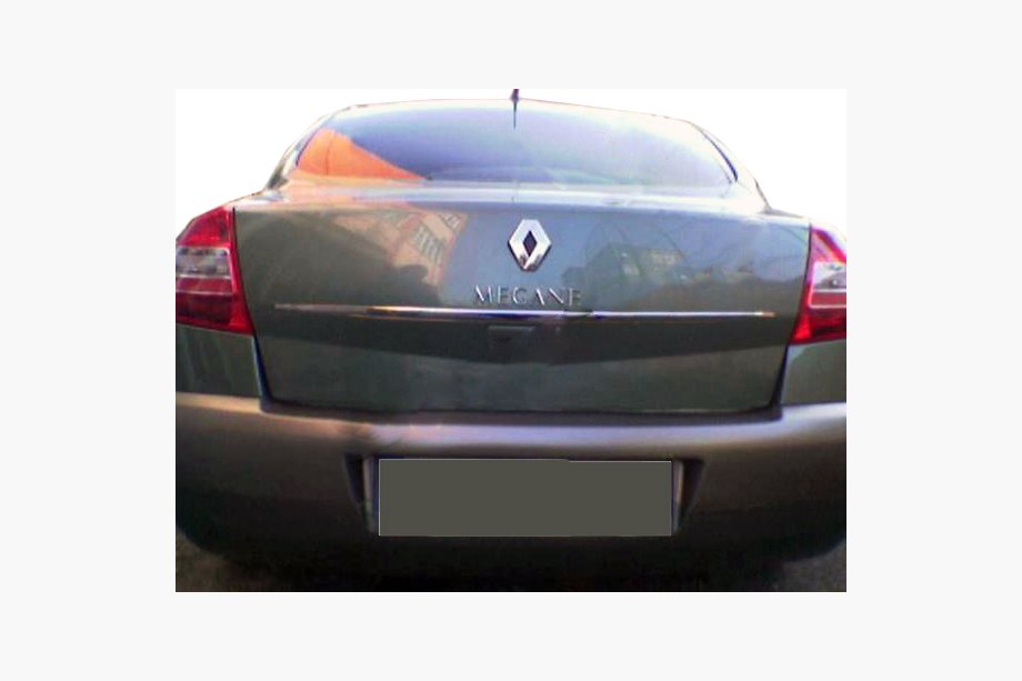 Renault Megane II 2004-2009 Chromleiste über dem Kennzeichen (SD, Edelstahl) Image