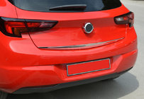 Opel Astra K 2016-2021 Chromleiste Heckklappe unten (HB, Edelstahl) Foto 1