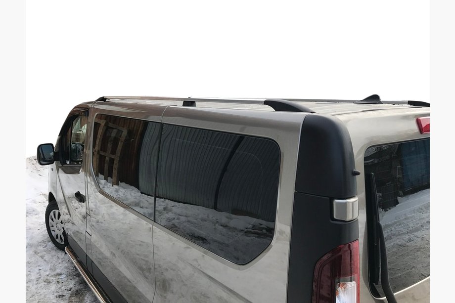 Renault Trafic 2015- Dachreling Chrom Kurz, Kunststoff-Fuesse Image