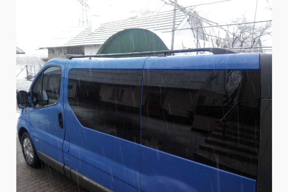 Nissan Primastar 2002-2014 Dachreling Schwarz Lange Basis, Kunststofffüße Foto 6