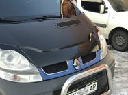 Renault Trafic 2001–2015 Motorhaubenschutz (FLY, kurz) Foto 4