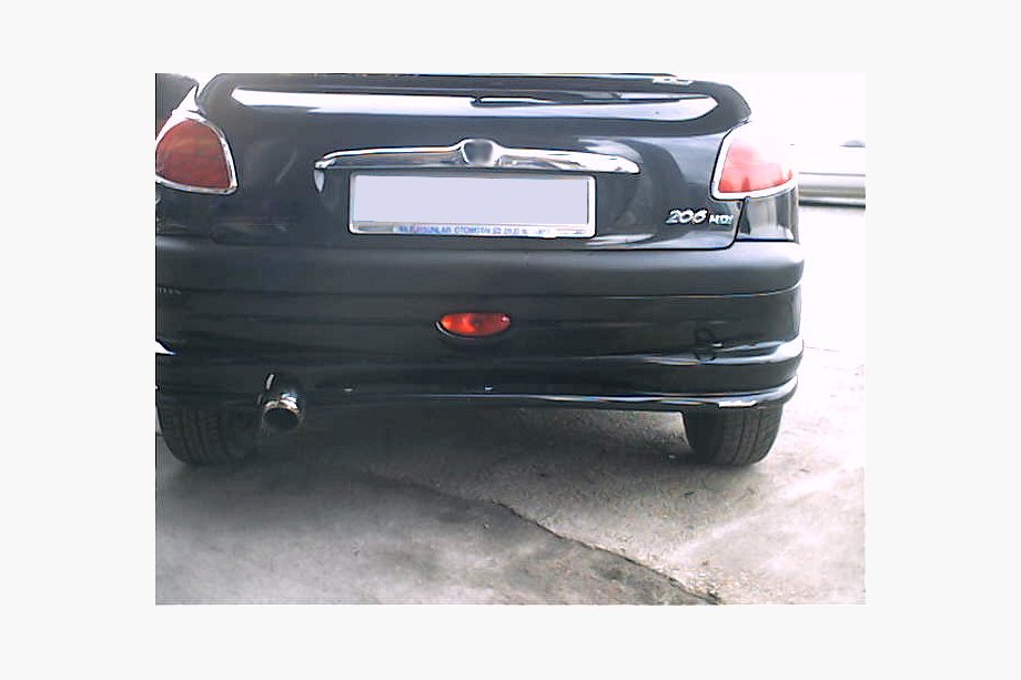 Peugeot 206 1998-2024 Hintere untere Abdeckung (grundiert zum Lackieren) Foto 1