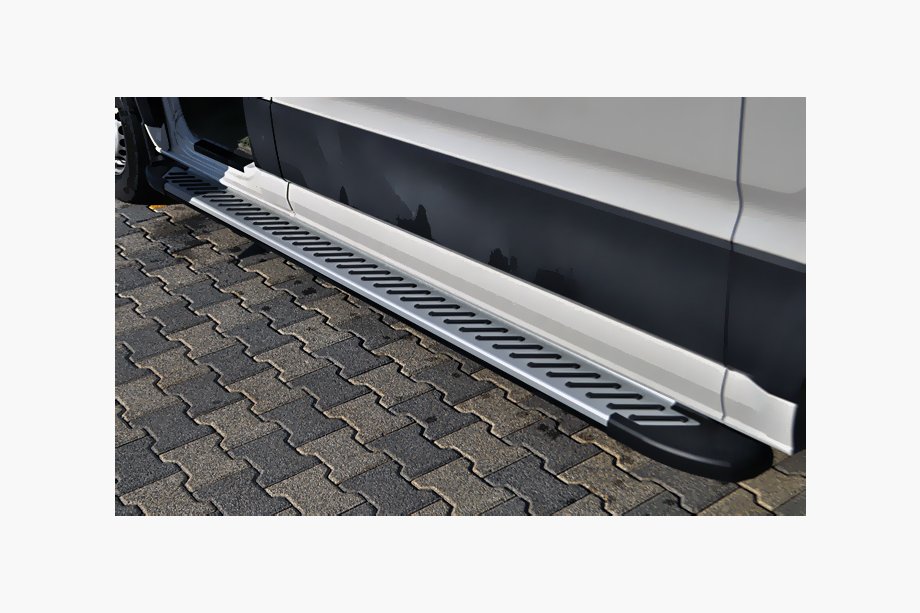 Man TGE 2017- Trittbretter Line (2 Stk, Aluminium) Image