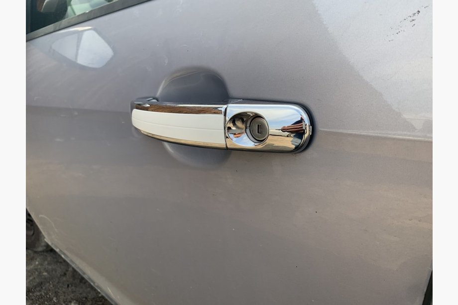 Ford C-Max 2004-2010 Chrom Türgriffblenden mit weißem Streifen (4 Stk, ABS) Image