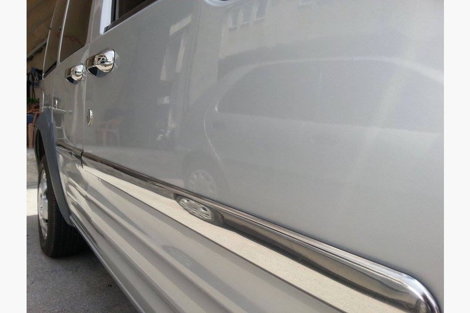 Ford Connect 2002–2006 Edelstahl Türleisten Abdeckungen für Zierleisten (4 Stk) Kurz, OmsaLine - Italienischer Edelstahl Image