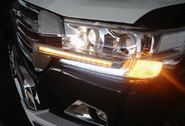 Toyota Land Cruiser 200 2007-2021 Scheinwerferblenden mit LED (2016↗) Foto 3