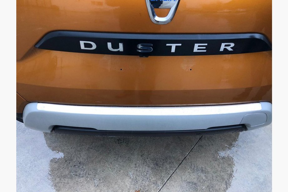 Dacia Duster 2018-2024 Heckstoßstangenschutz Carmos V1 Edelstahl Image