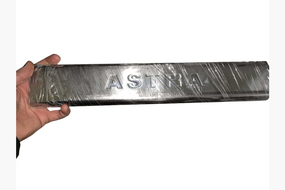 Opel Astra J 2009-2015 Sonderangebot! Verbogene Einstiegsleisten (4 Stk) Image