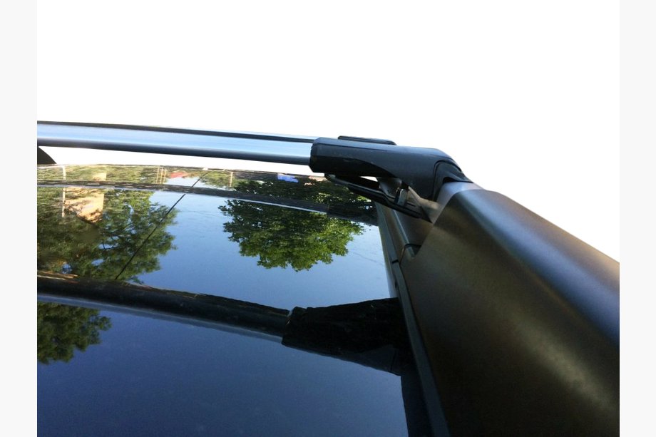 Dacia Duster 2008-2018 Dachträger für Reling abschließbar WingBar V1 (2008-2014, 2 Stk) 2008-2014, Schwarz Image