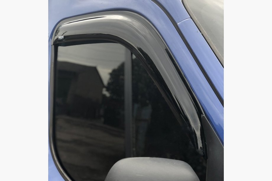 Nissan NV400 2010-2024 Windabweiser (2 Stk, Niken) Image
