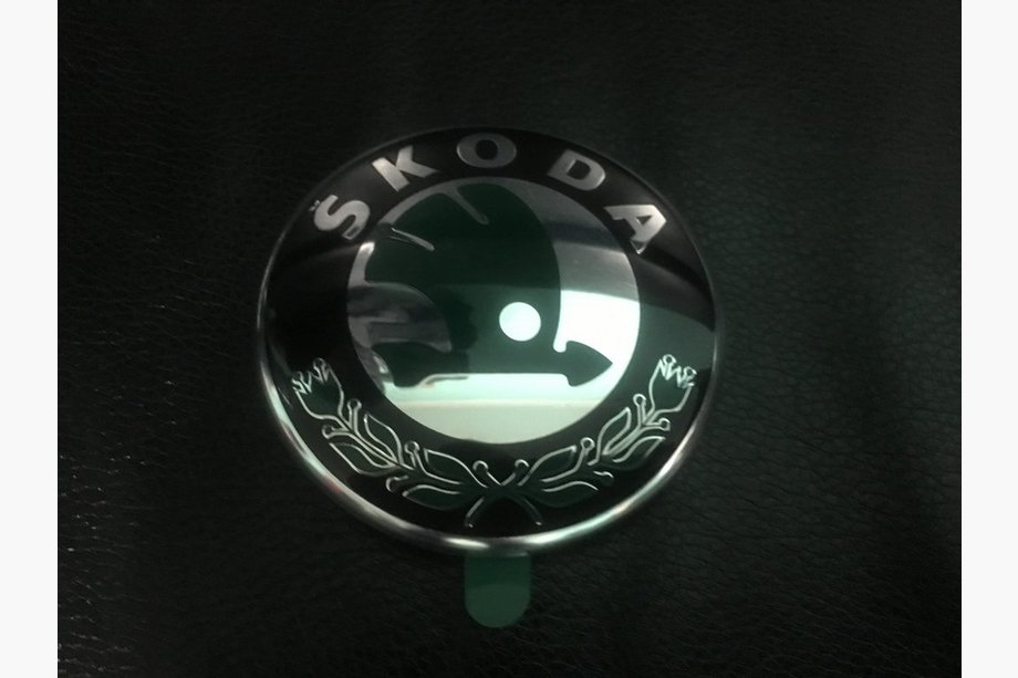 Skoda Fabia 2000-2007 Emblem Original (79mm) Image