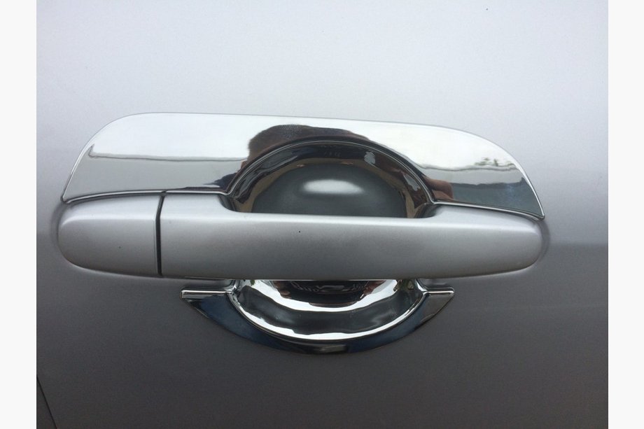 Mazda 3 2009-2013 Chrom Türgriffschalen mit Blütenblättern (4 Stk, Kunststoff) Image