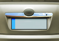 Toyota Camry 2006-2011 SALE! Chromleiste über dem Kennzeichen (Edelstahl) Foto 1