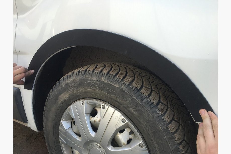 Opel Vivaro 2001–2015 Radlaufverkleidungen (8 Stk, Kunststoff) Image