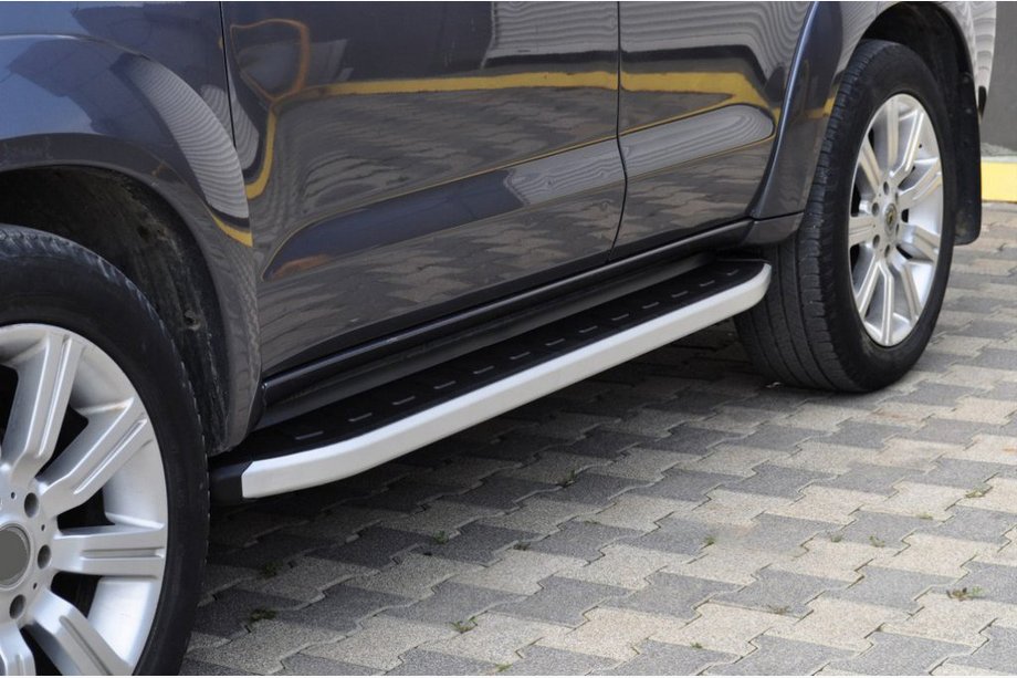 Toyota Fortuner 2006-2015 Seitenschweller Fullmond (2 Stk., Alu) Image
