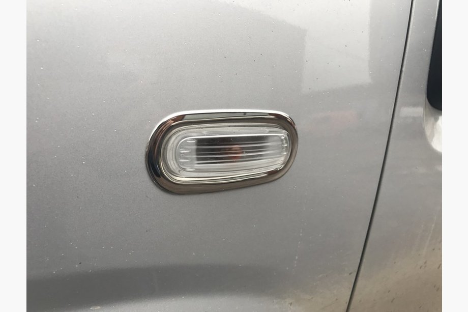 Opel Combo 2012-2018 Chrom Blenden für Blinker (2 Stk., Edelstahl) Image
