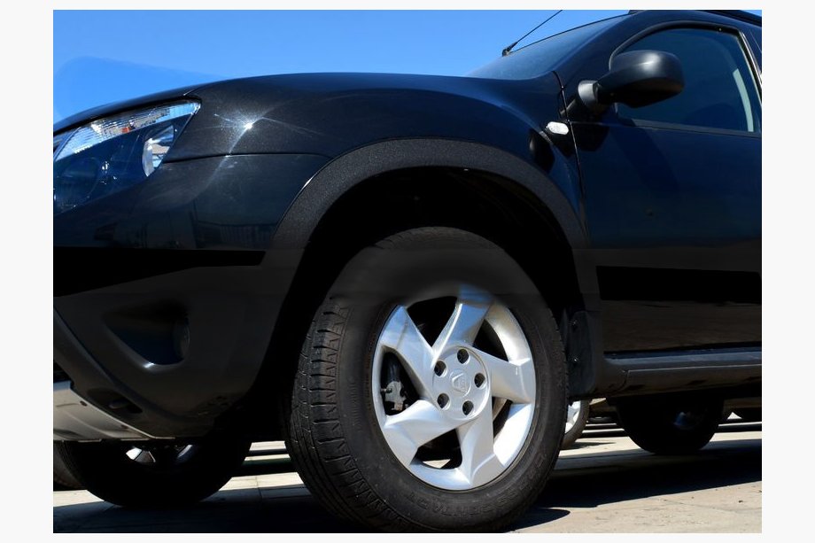 Renault Duster 2008–2017 Kotflügelverbreiterungen (4 Stk., Schwarz Metall) Schwarz Matt Image