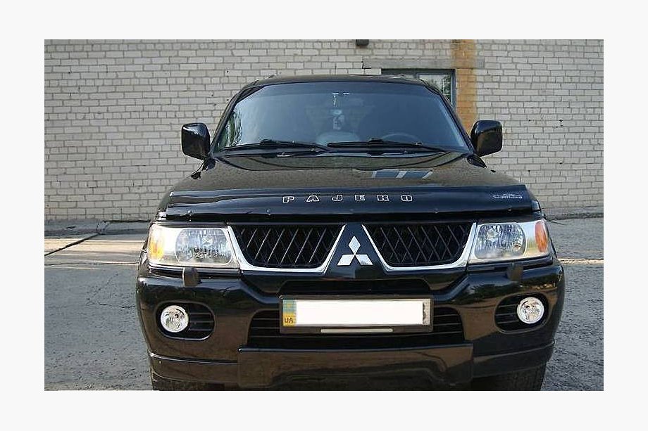 Mitsubishi Pajero Sport 1996-2007 Motorhaubenschutz (VIP) Foto 1
