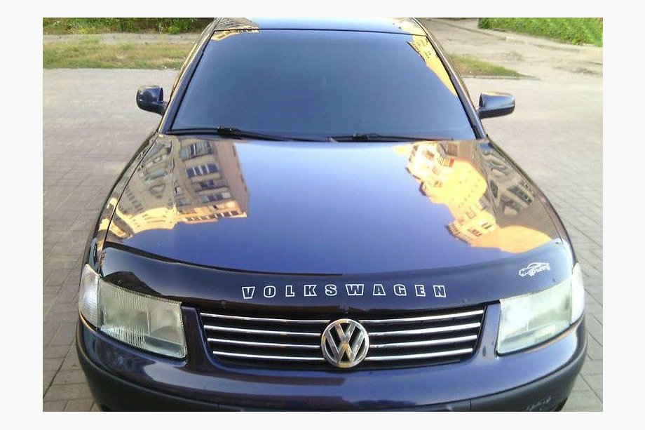 Volkswagen Passat B5 1997-2005 Motorhaubenschutz 1997-2001 (VIP) Image