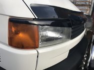 Volkswagen T4 Caravelle/Multivan 1990–2003 Scheinwerferblenden Schräg Motorhaube (2 Stk) Schwarz Glanz Foto 2