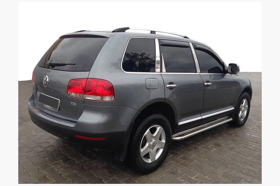 Volkswagen Touareg 2002–2010 Dachreling Chrom (Kunststofffuesse) Metallfuß Image