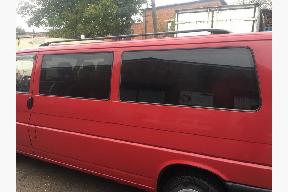 Volkswagen T4 Transporter 1990-2003 Dachreling Schwarz Kurzbasis, Metallfüße Foto 2