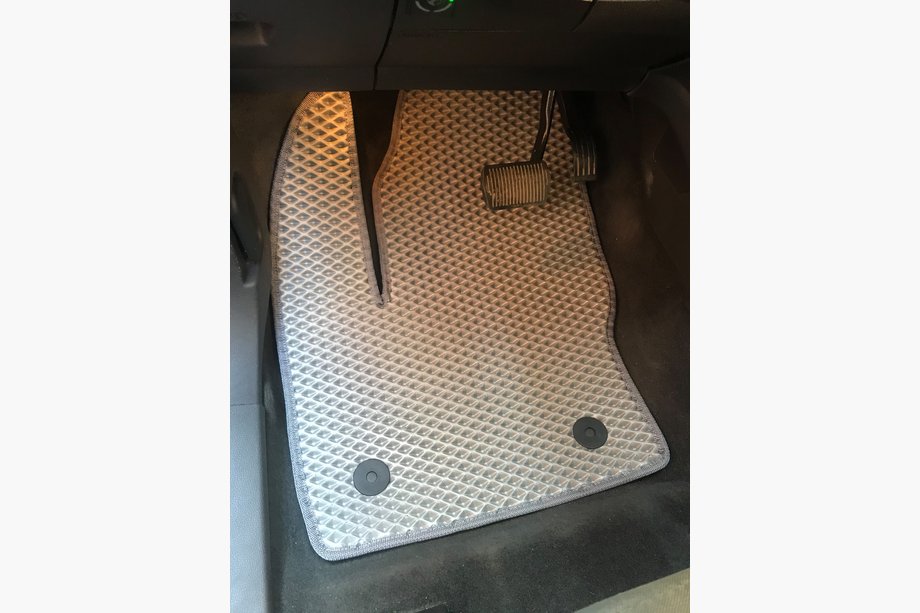 Ford Kuga/Escape 2013-2019 EVA Fußmatten (Grau) Image