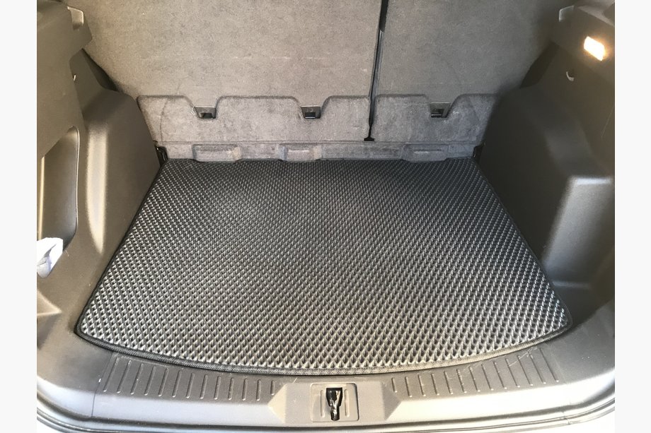 Ford Kuga/Escape 2013-2019 Kofferraummatte (EVA, Schwarz) Image