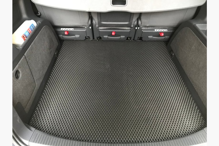 Volkswagen Touran 2010-2015 Kofferraummatte (EVA, 5-Sitzer, schwarz) Image
