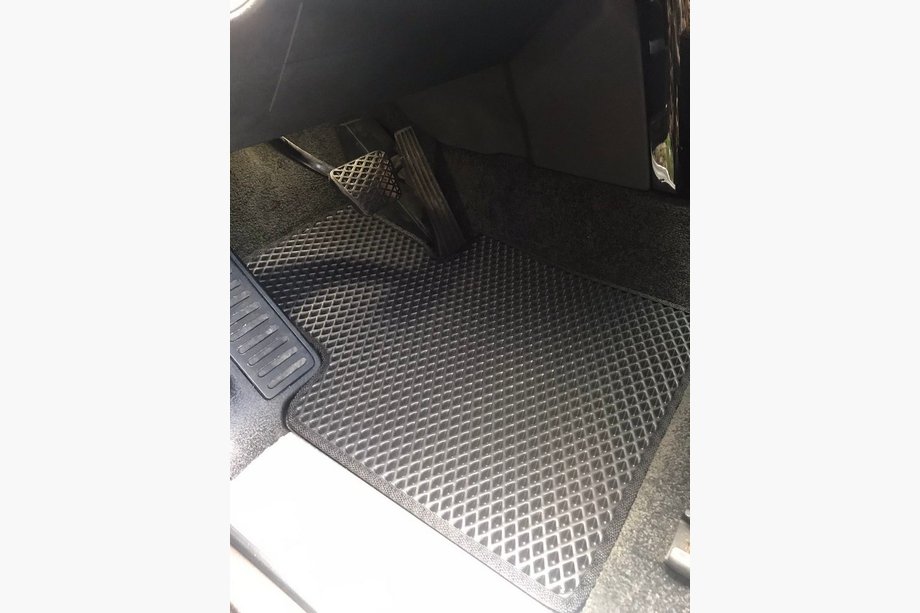 Range Rover III L322 2002-2012 EVA Fußmatten (schwarz) V-1 Image