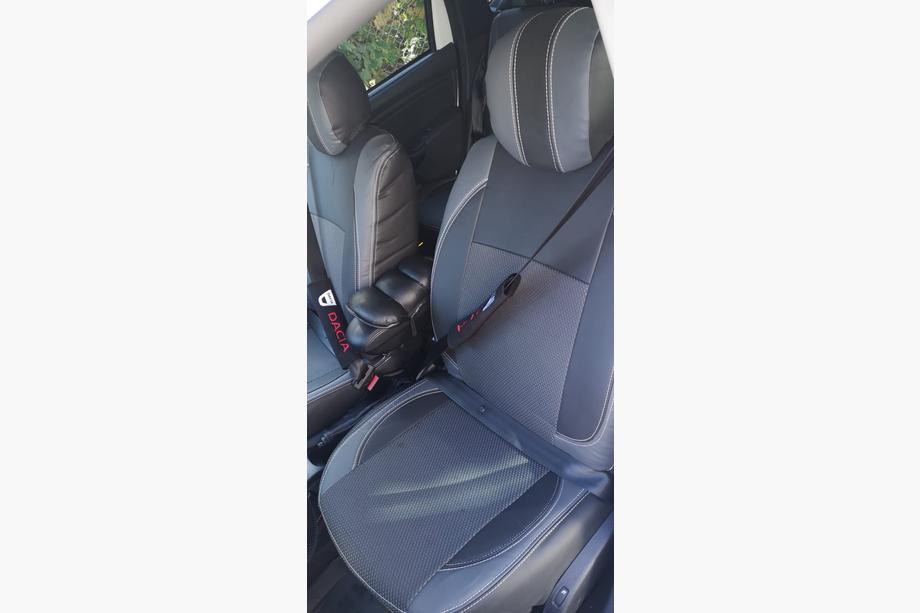 Renault Duster 2008–2017 Autositzbezüge (Kunstleder↗Stoff, Premium) Image