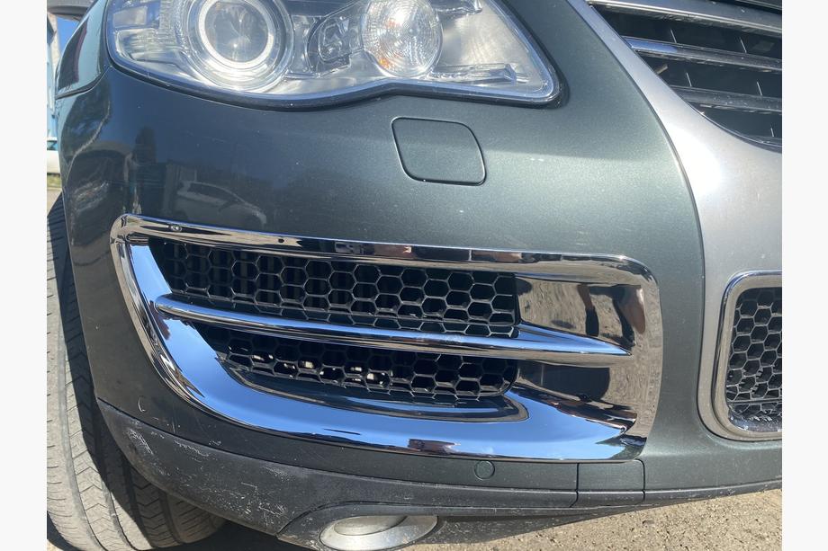 Volkswagen Touareg 2002–2010 Abdeckungen für Nebelscheinwerfer 2008-2010 (2 Stk., Kunststoff) Image