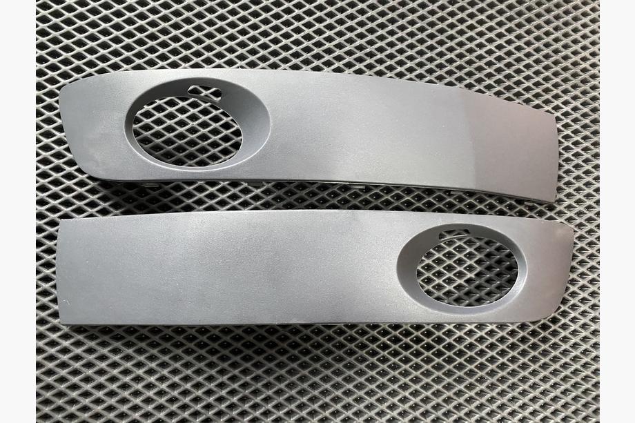 Volkswagen T5 2010-2015 Abdeckungen für Nebelscheinwerfer (2 Stk) Image