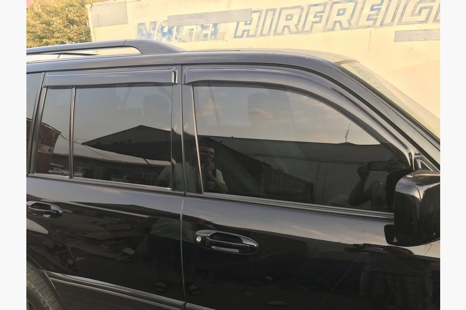 Lexus LX470 1998-2007 Windabweiser (4 Stk, Niken) Image