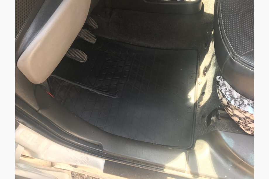 Fiat Doblo I 2005-2010 Gummimatten (Stingray) 2 Stk, Premium - geruchsfreier Gummi Image