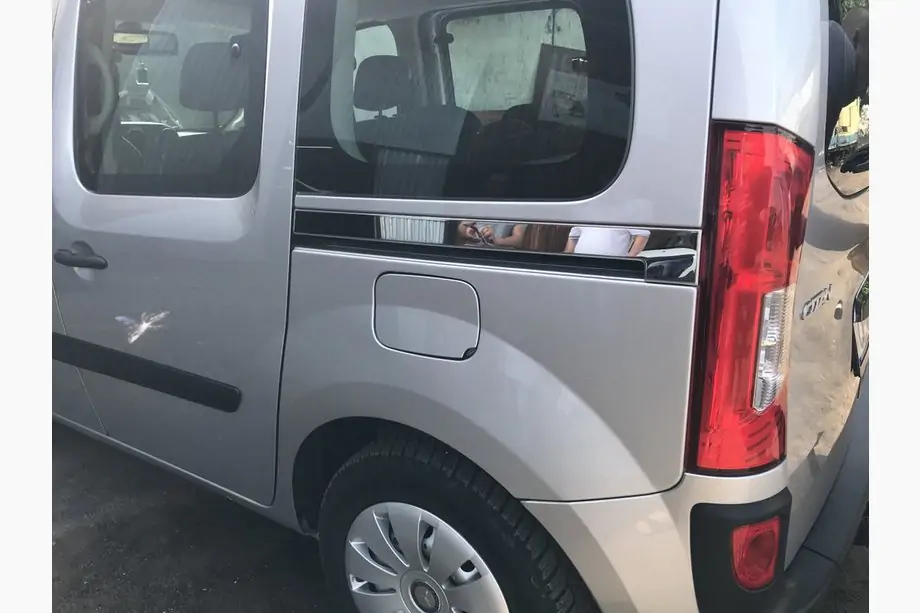 Mercedes Citan 2013-2021 Edelstahl Zierleisten Schiebeturen (2 Stk) Image