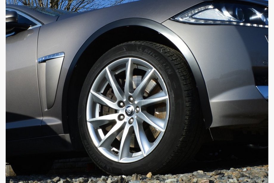 Jaguar XF 2009-2016 Radlaufleisten Edelstahl (4 Stk) Image