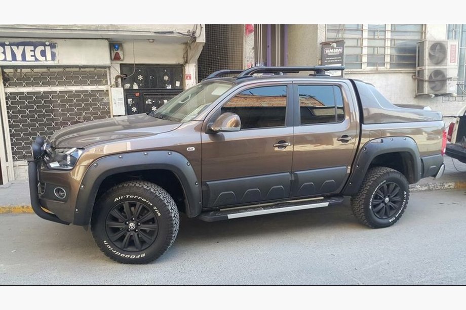 Volkswagen Amarok 2010-2022 Seitenschweller RedLine Black (2 Stk., Aluminium) Image