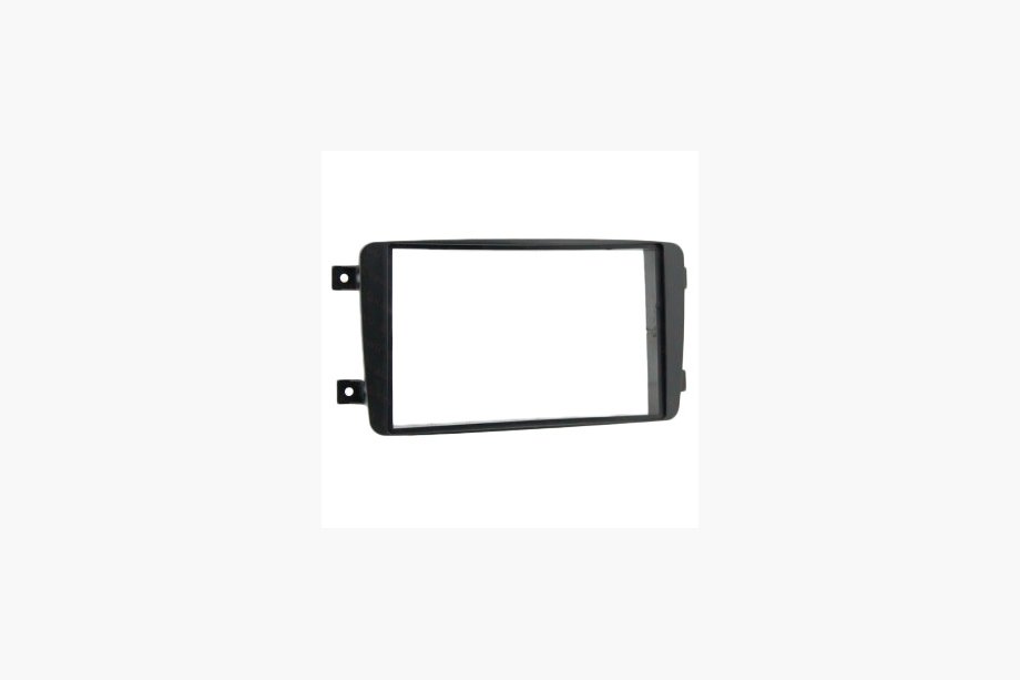 Mercedes C-class W203 2000-2007 2-DIN Radioblende Image