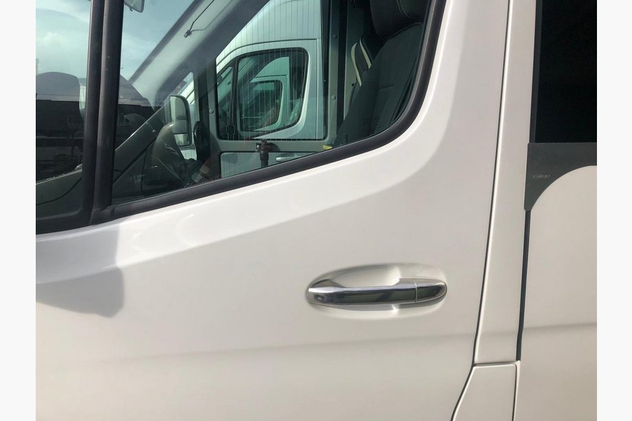 Mercedes Sprinter W907/W910 2018- Edelstahl Türgriffblenden Image