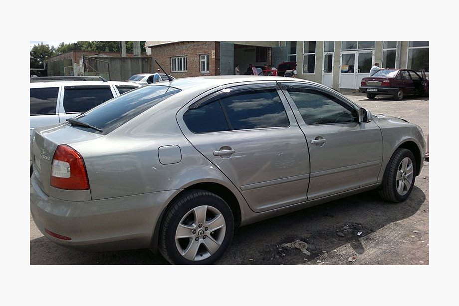 Skoda Octavia II A5 2010-2013 Windabweiser LiftBack (4 Stk, SIM) Image