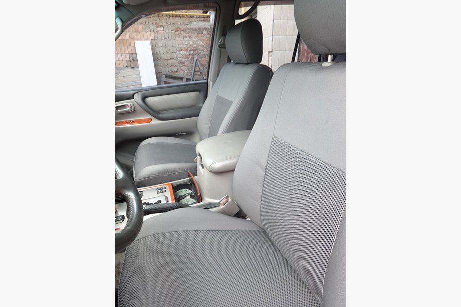 Toyota Land Cruiser 100 1998-2007 Autositzbezüge (Stoff, Classik) Image