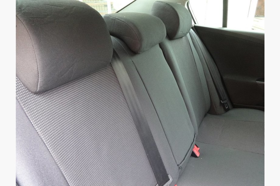 Volkswagen Passat B6 2006-2012 Autositzbezüge (Stoff, Classik) Image