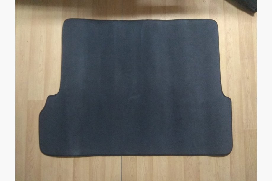 BMW 5 Series F10/F11 2010–2016 Textile Kofferraummatte (Saek) Foto 2