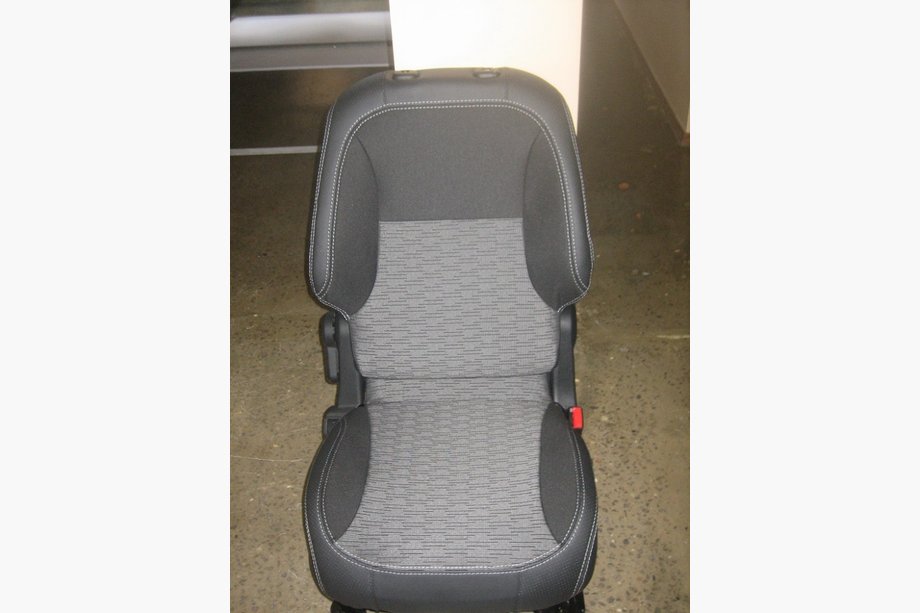 Citroen Berlingo 1996-2008 Autositzbezüge SoyuzAuto Premium Image