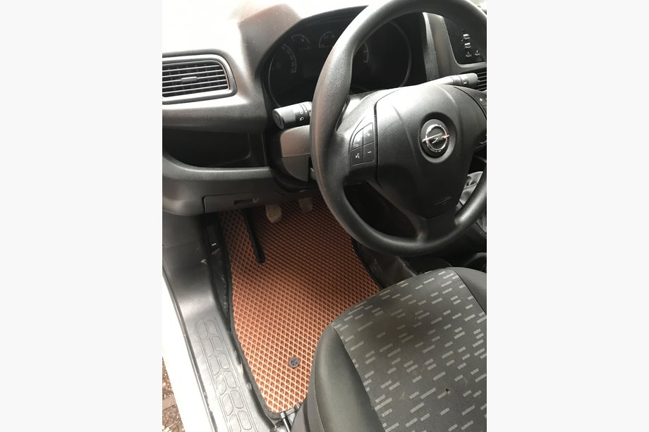 Opel Combo 2012-2018 EVA Fußmatten (ziegelrot, vorne) Image