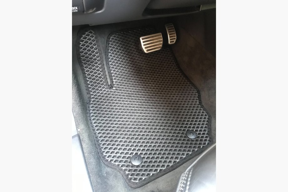 Volvo XC70 2007-2013 EVA Fußmatten (schwarz) Image