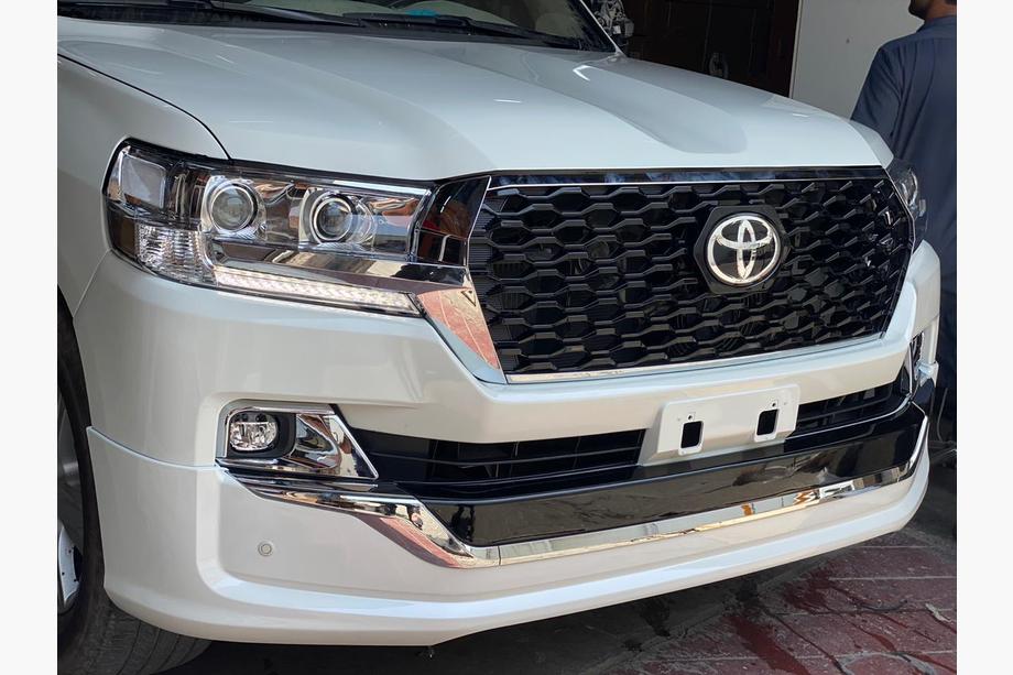 Toyota Land Cruiser 200 2007-2021 Kühlergrill (Ewan 2021) Image