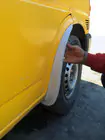 Volkswagen T4 Caravelle/Multivan 1990–2003 Vordere Spritzlappen (2 Stk, Fiberglas) Foto 1
