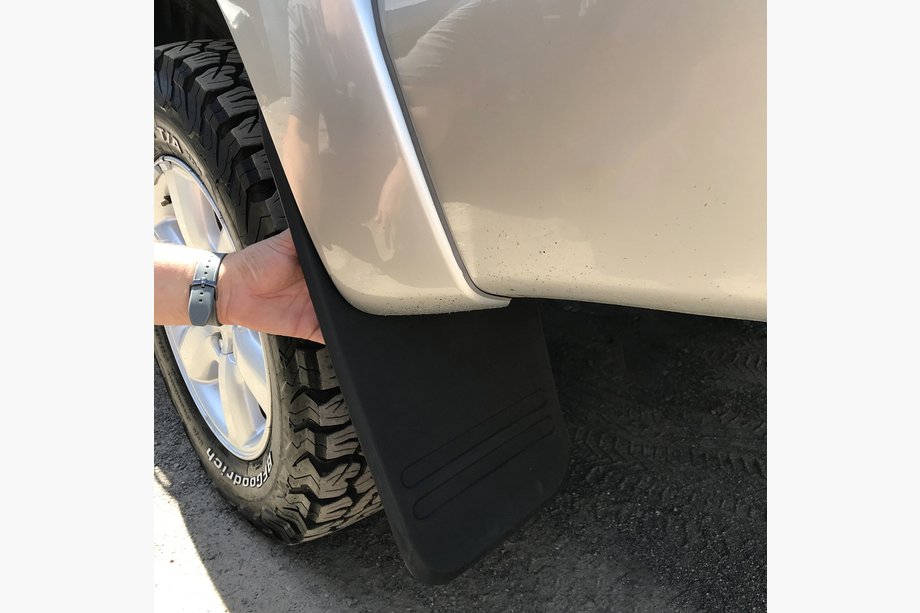 Toyota Hilux 2006-2015 Hintere lange Schmutzfänger (2 Stk.) Image